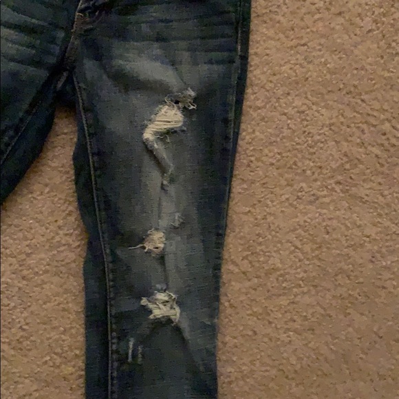 Ripped jeans - Picture 3 of 5